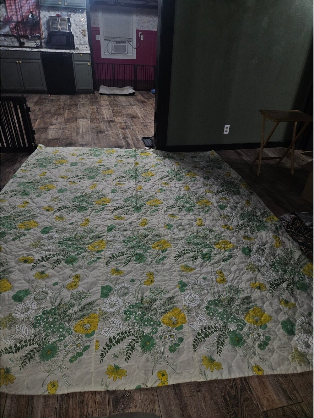 Vintage blanket and pillowcase